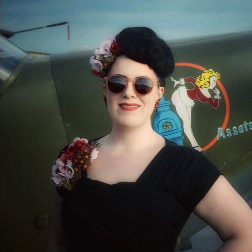 Pinup curl 1940s corsage hair flower set